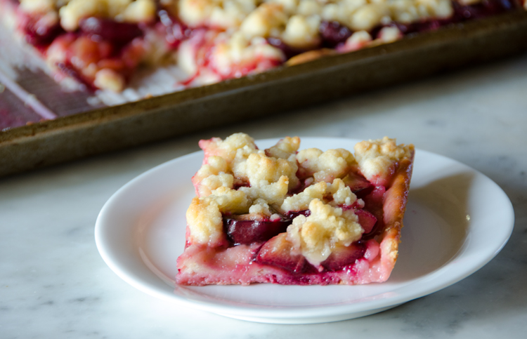 Pflaumenkuchen piece