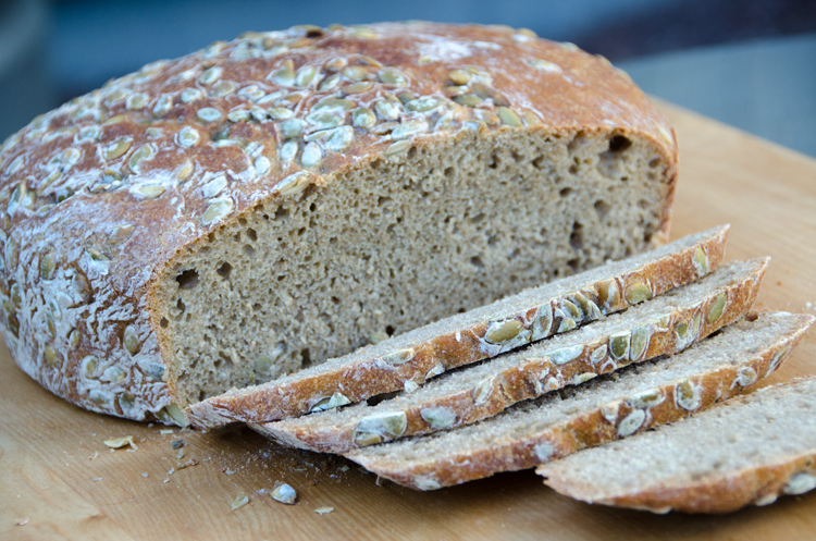 pumpkin-seed-bread-4